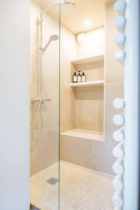 Appart With Garden - 15 Min From Eiffel Tower Μπουλόν-Μπιγιανκούρ Εξωτερικό φωτογραφία